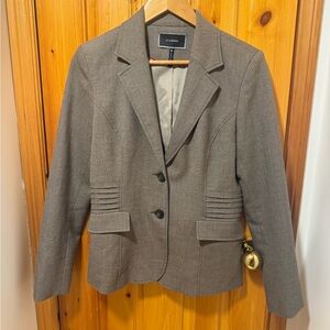 Le Chateau Women's Suit